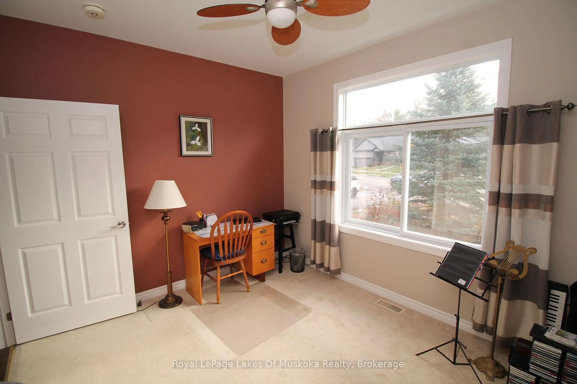 Photo 15 of 142 Pineridge Gate, Gravenhurst, Muskoka (S) — HOMEH
