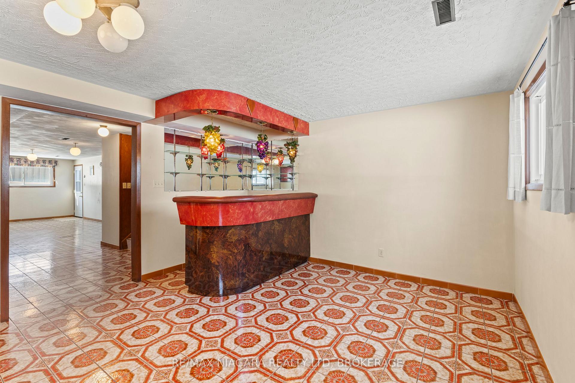 Photo 66 of 51 Royal Oak Drive, St. Catharines, Martindale Pond — HOMEH