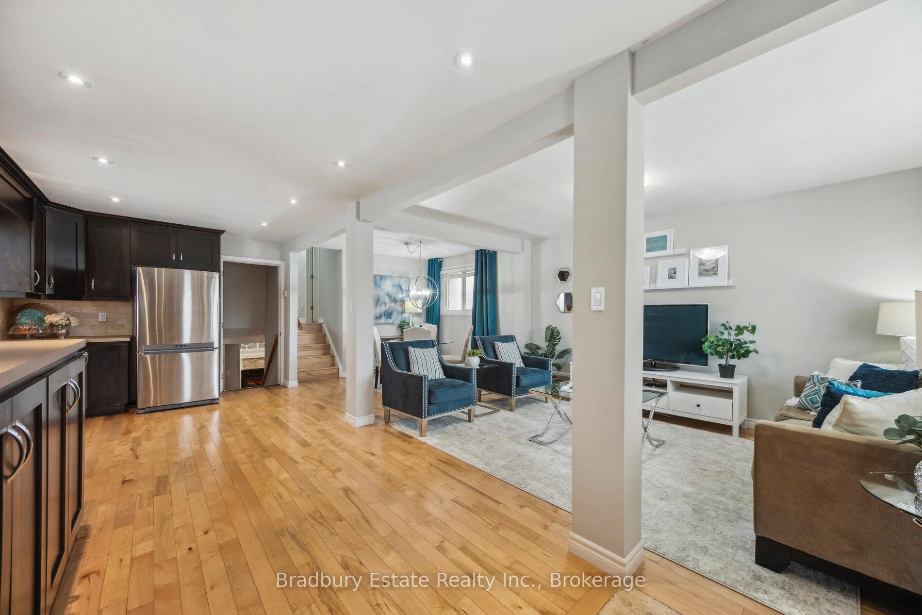 Photo 3 of 315 Berkindale Drive, Hamilton, Riverdale — HOMEH