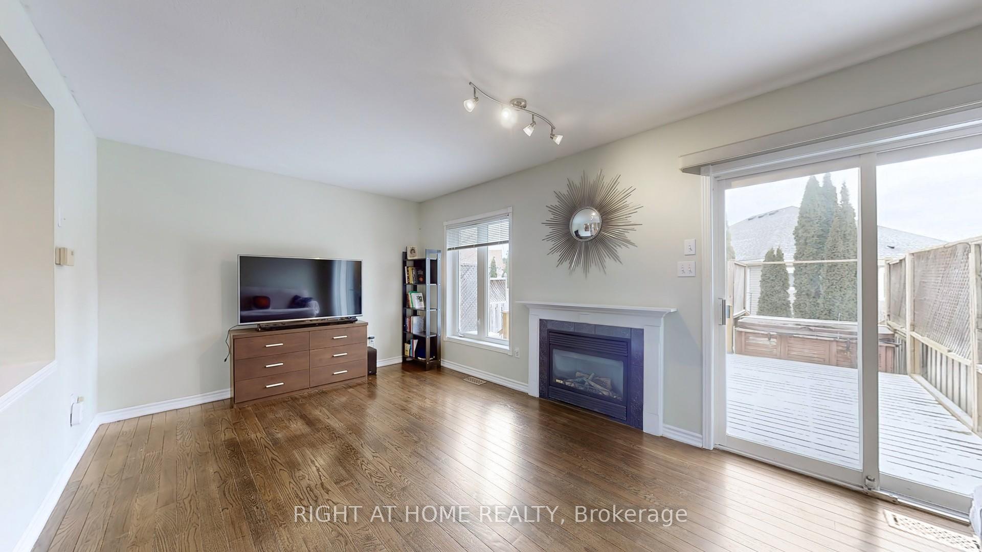 Photo 6 of 3 Archer Way, Hamilton, Villages of Glancaster — HOMEH