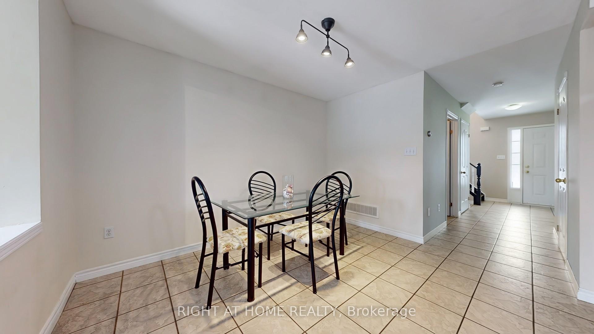 Photo 13 of 3 Archer Way, Hamilton, Villages of Glancaster — HOMEH