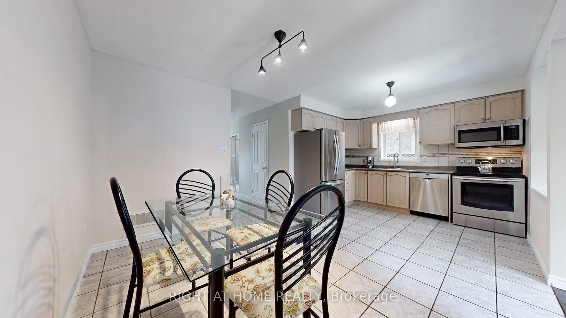 Photo 14 of 3 Archer Way, Hamilton, Villages of Glancaster — HOMEH
