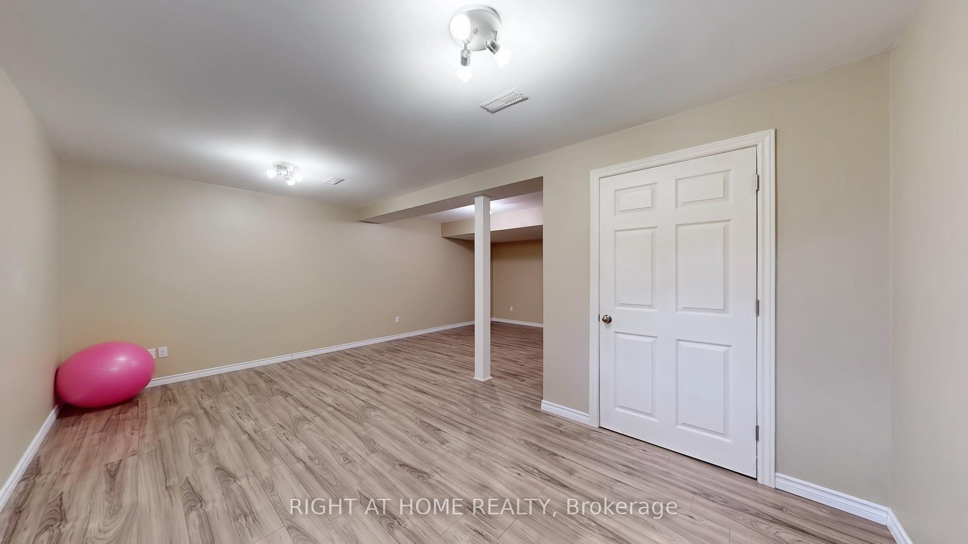 Photo 36 of 3 Archer Way, Hamilton, Villages of Glancaster — HOMEH
