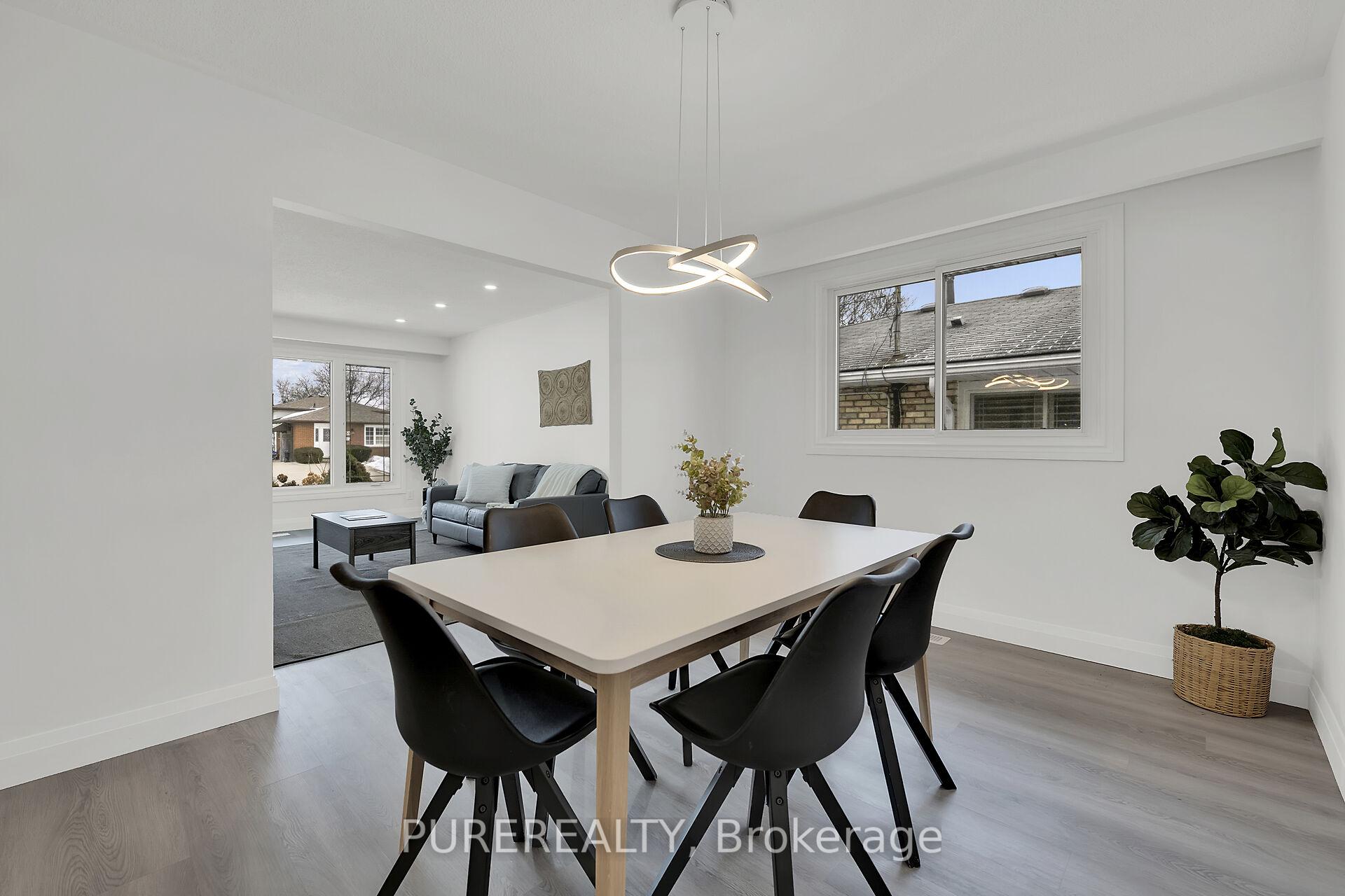 Photo 13 of 58 Quaker Crescent, Hamilton, Quinndale — HOMEH