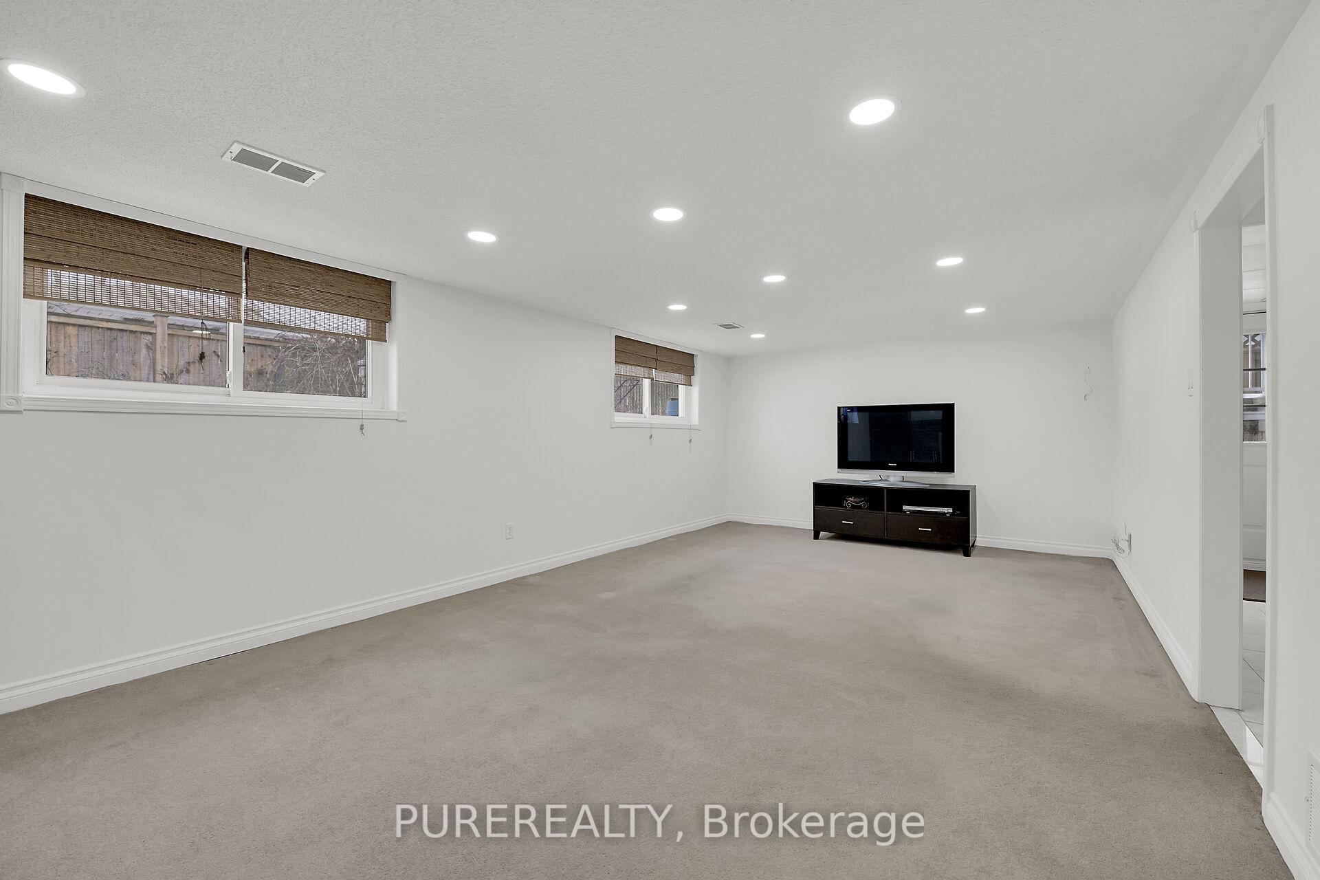 Photo 31 of 58 Quaker Crescent, Hamilton, Quinndale — HOMEH