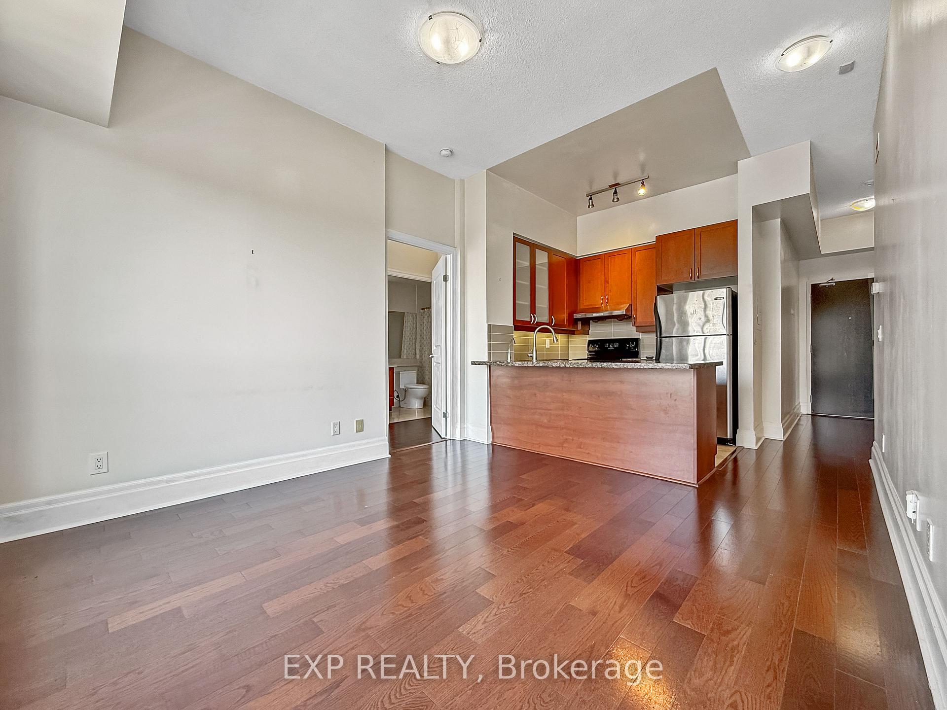 Photo 12 of Unit 702, 39 Upper Duke Crescent, Markham, Unionville — HOMEH