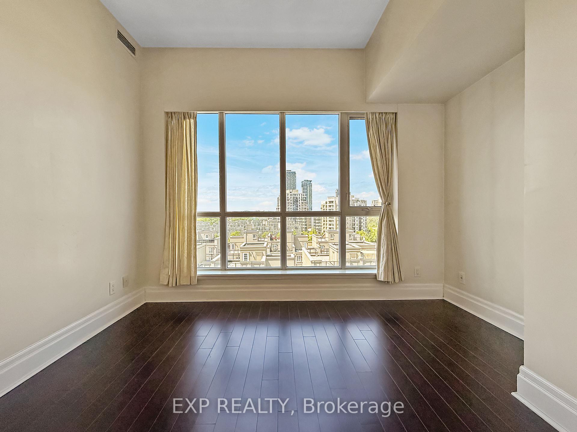 Photo 21 of Unit 702, 39 Upper Duke Crescent, Markham, Unionville — HOMEH