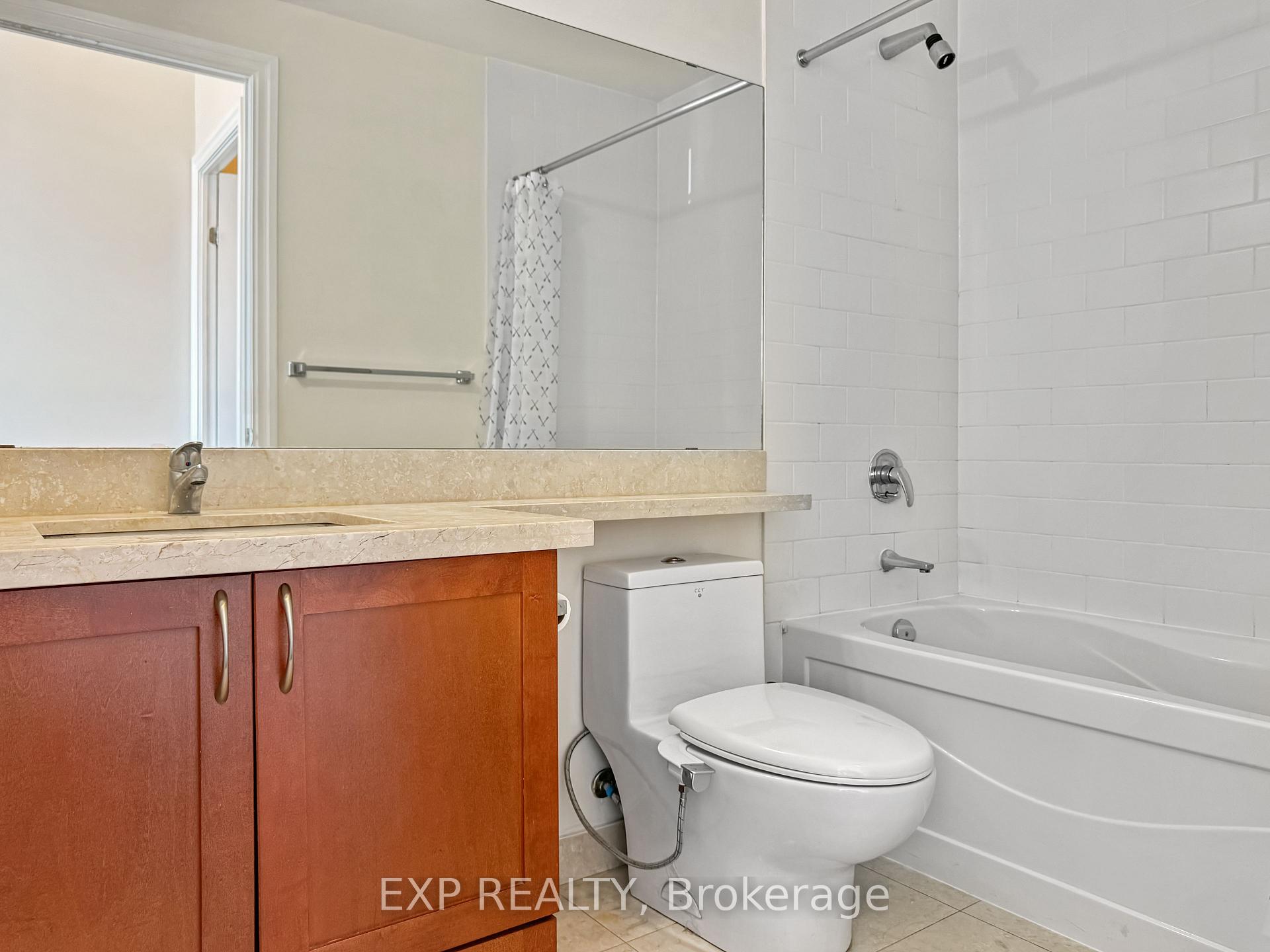 Photo 22 of Unit 702, 39 Upper Duke Crescent, Markham, Unionville — HOMEH