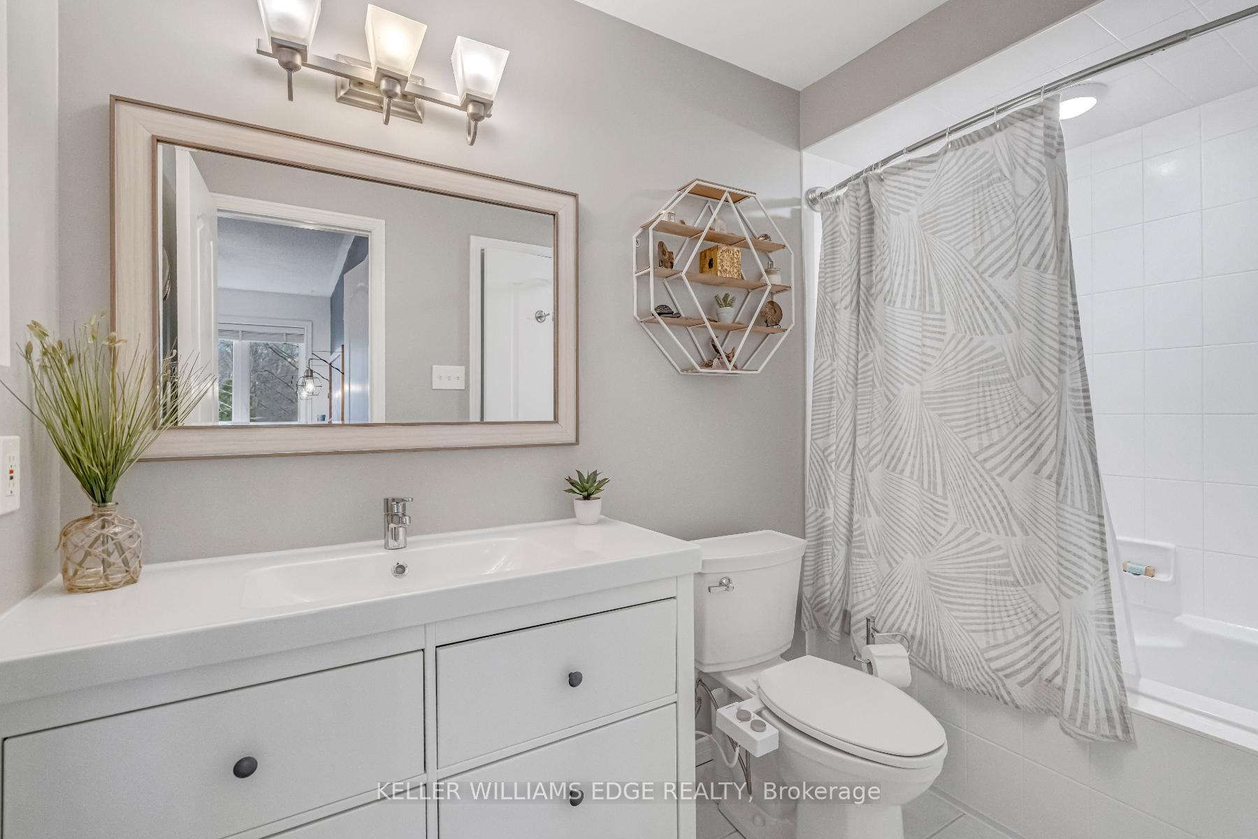 Photo 112 of 63 Harnesworth Crescent, Hamilton, Waterdown — HOMEH