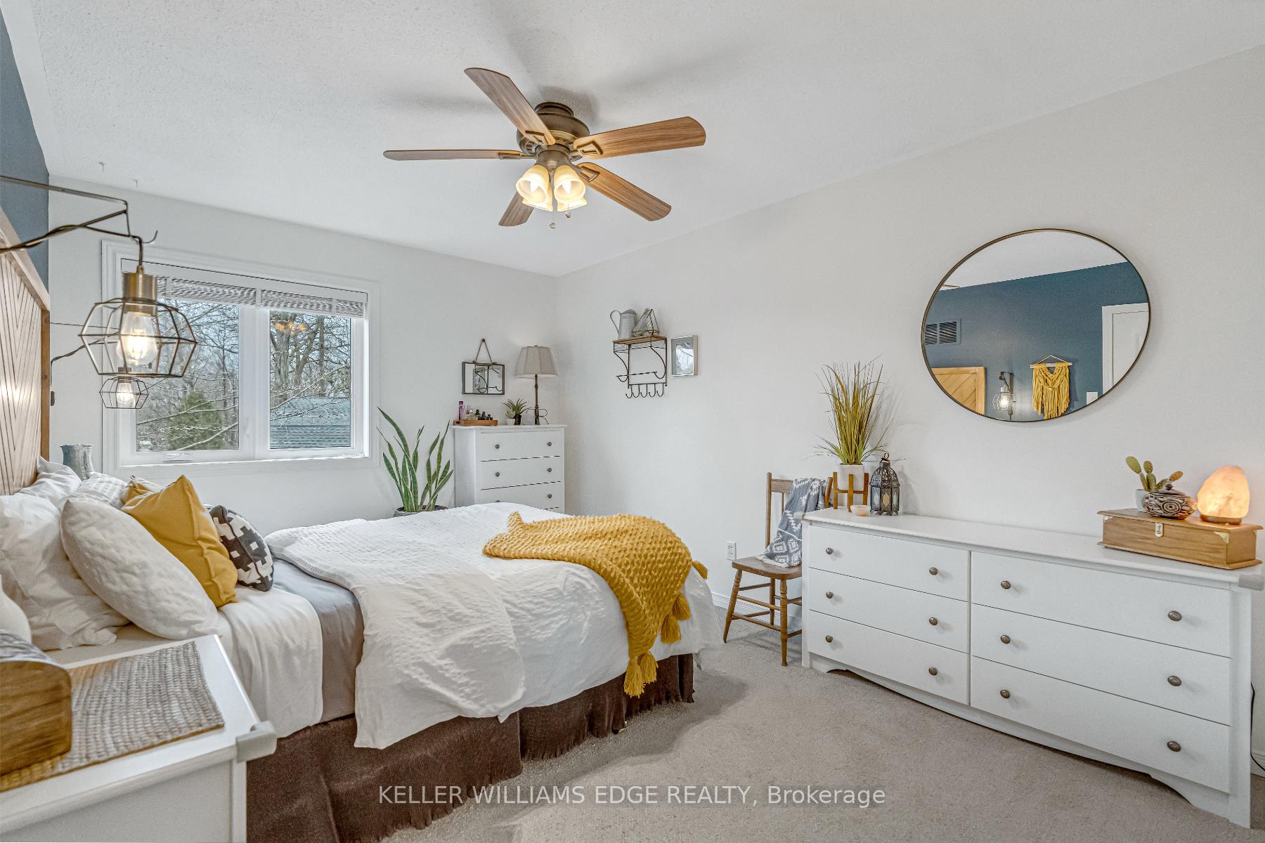 Photo 61 of 63 Harnesworth Crescent, Hamilton, Waterdown — HOMEH