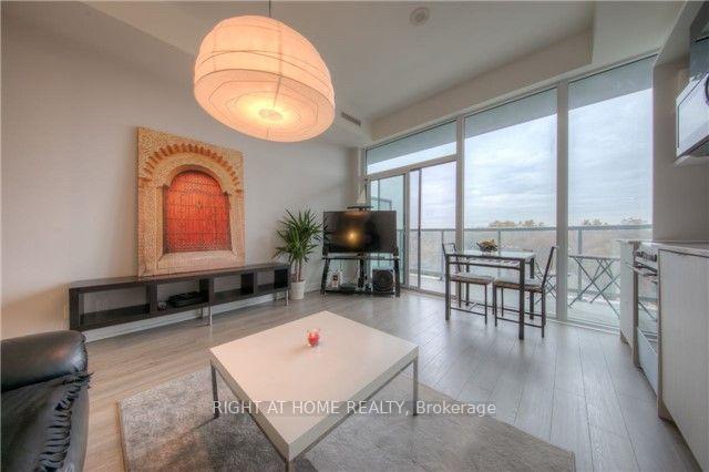 Photo 2 of Unit 715, 6 Parkwood Avenue, Toronto, Forest Hill South — HOMEH
