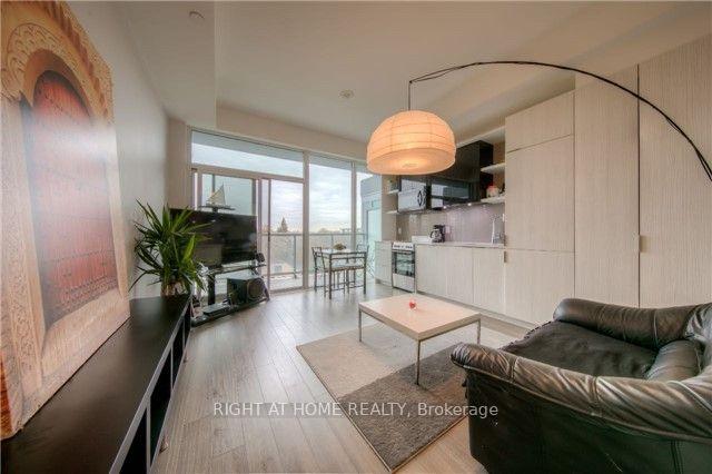 Photo 3 of Unit 715, 6 Parkwood Avenue, Toronto, Forest Hill South — HOMEH