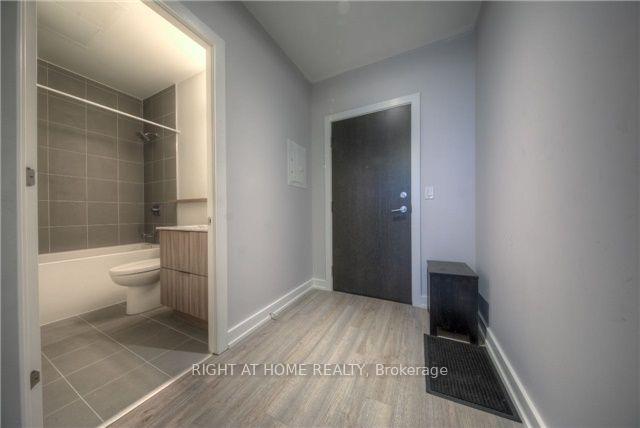 Photo 7 of Unit 715, 6 Parkwood Avenue, Toronto, Forest Hill South — HOMEH
