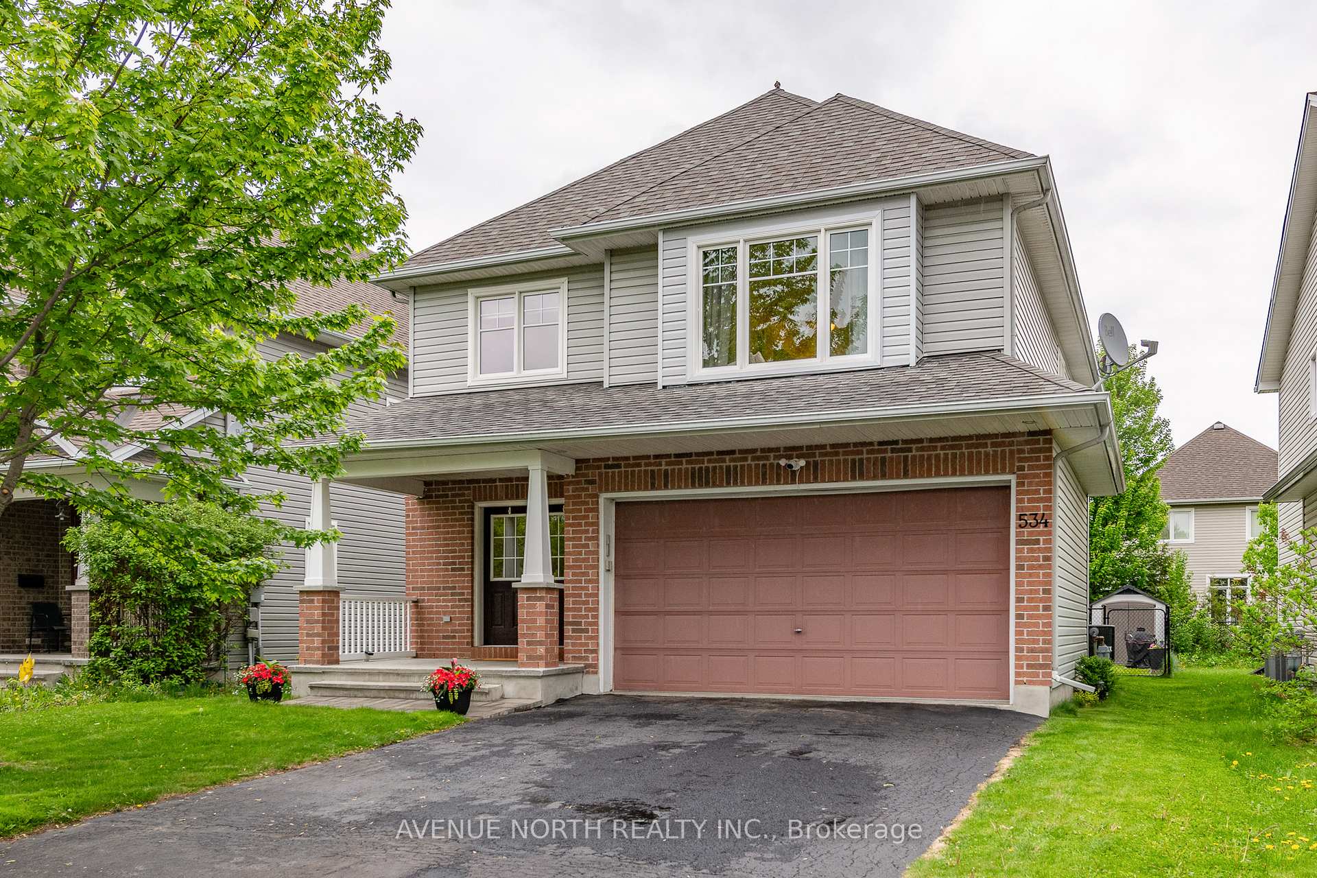 Photo 2 of 534 Golden Sedge Way, Ottawa, Blossom Park/Kemp Park/Findlay Creek — HOMEH