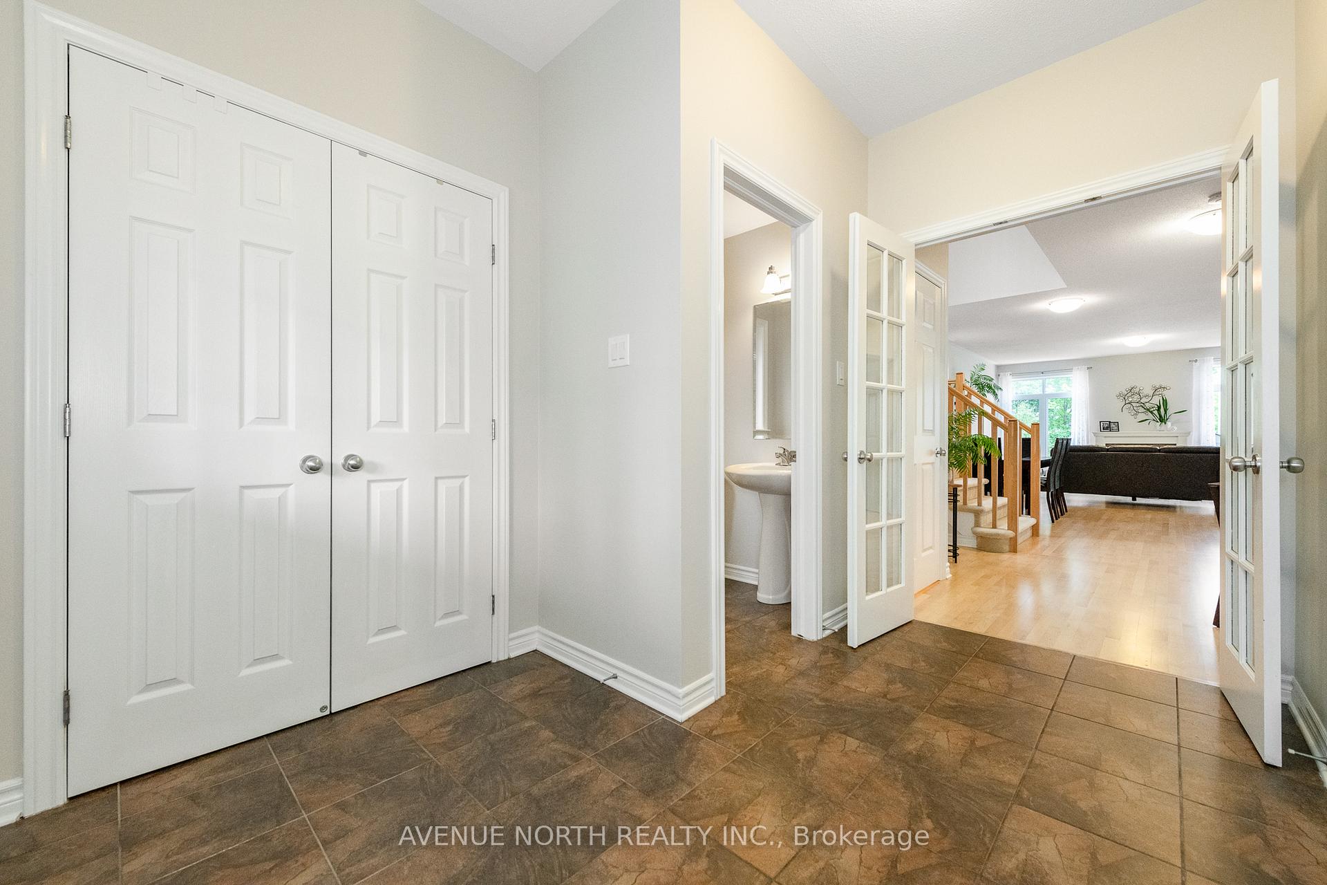Photo 4 of 534 Golden Sedge Way, Ottawa, Blossom Park/Kemp Park/Findlay Creek — HOMEH