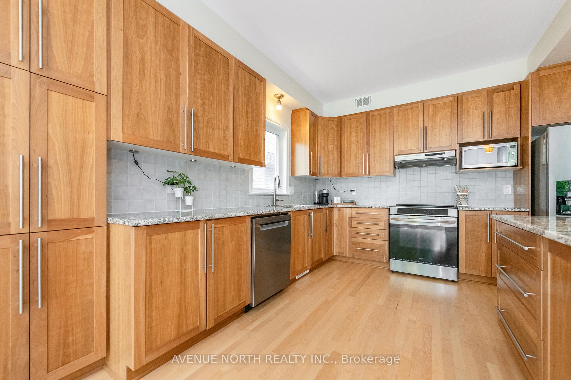 Photo 13 of 534 Golden Sedge Way, Ottawa, Blossom Park/Kemp Park/Findlay Creek — HOMEH