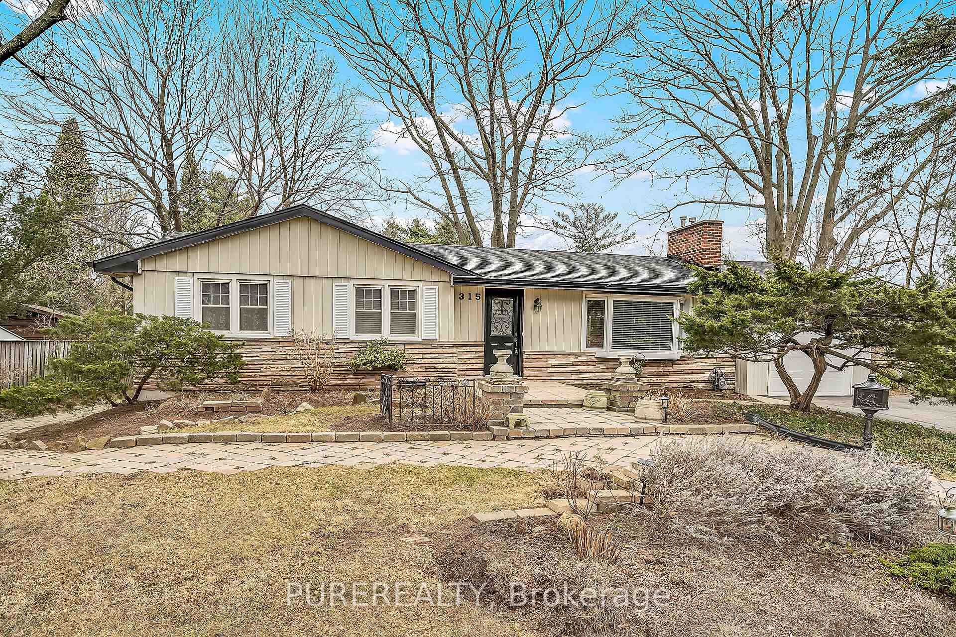 Photo 1 of 315 Woodworth Drive, Hamilton, Ancaster — HOMEH