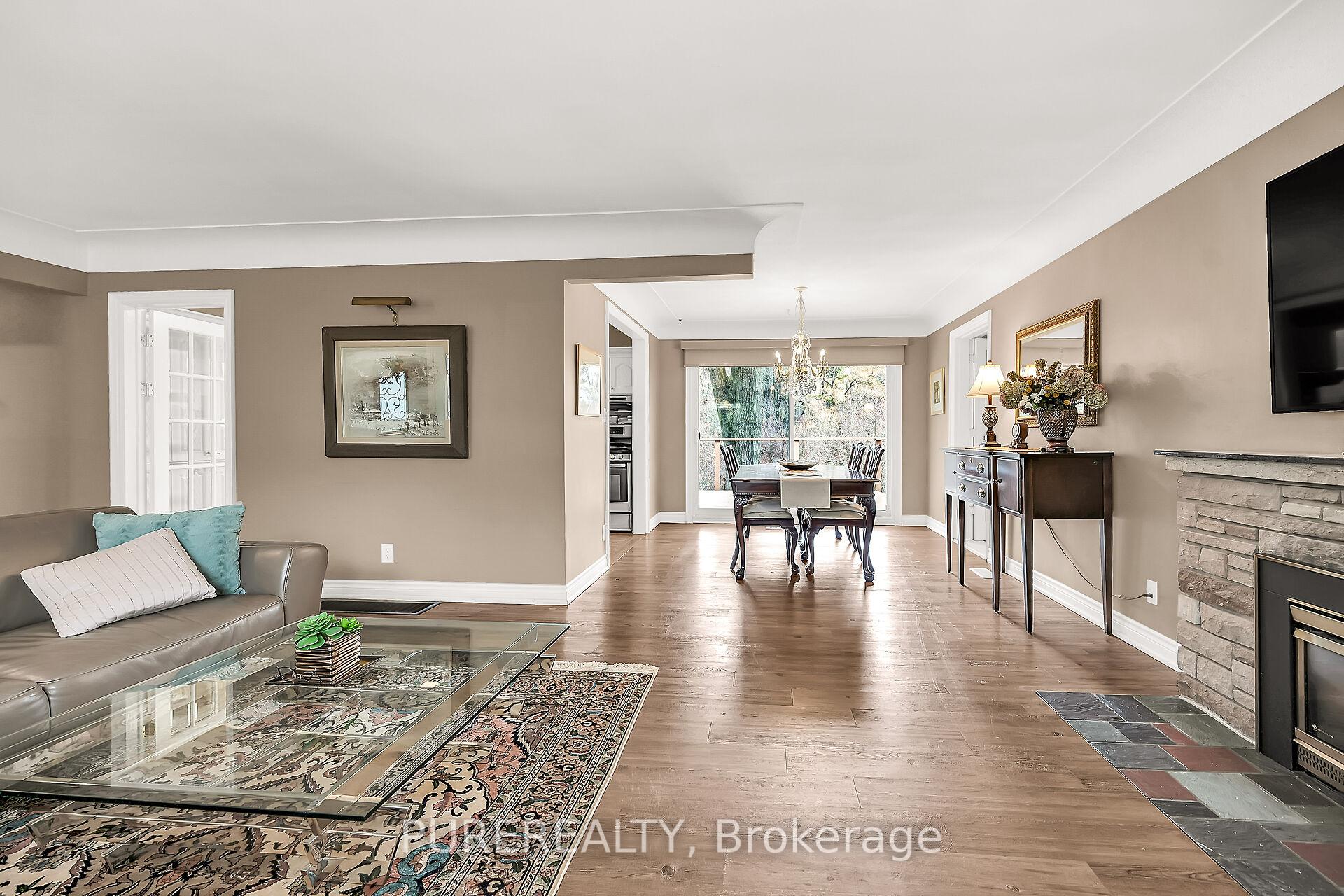 Photo 6 of 315 Woodworth Drive, Hamilton, Ancaster — HOMEH