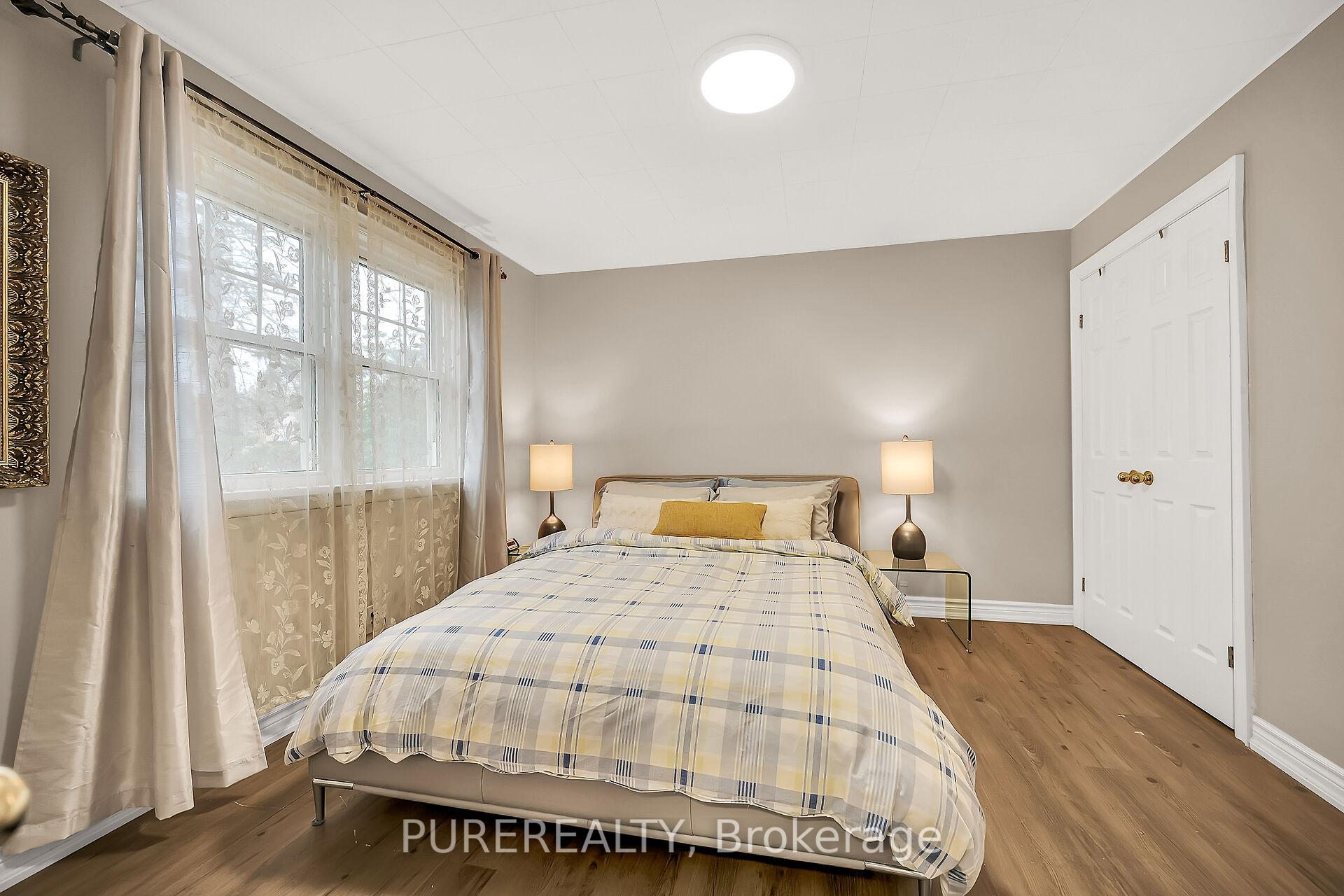 Photo 14 of 315 Woodworth Drive, Hamilton, Ancaster — HOMEH