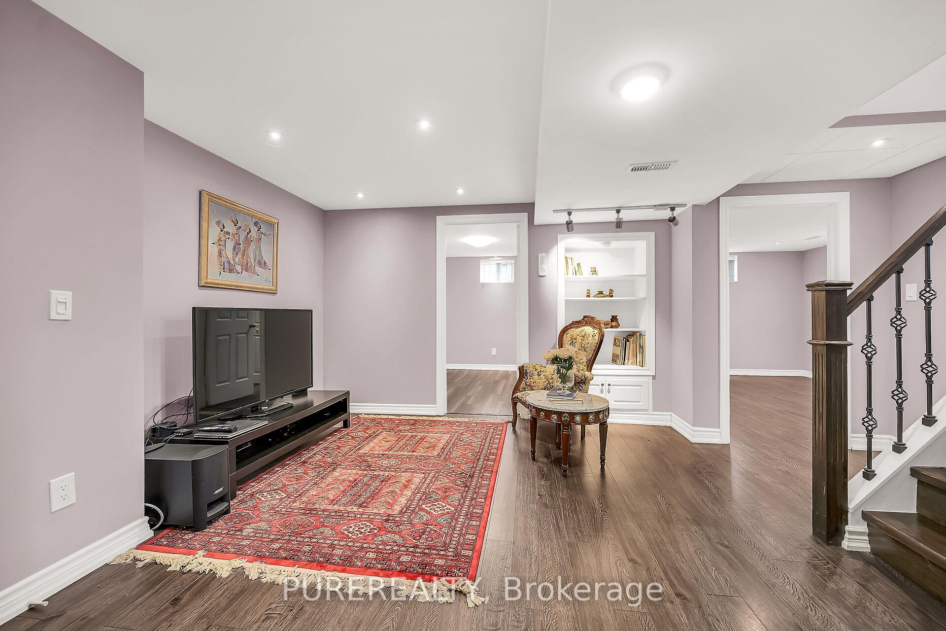 Photo 21 of 315 Woodworth Drive, Hamilton, Ancaster — HOMEH