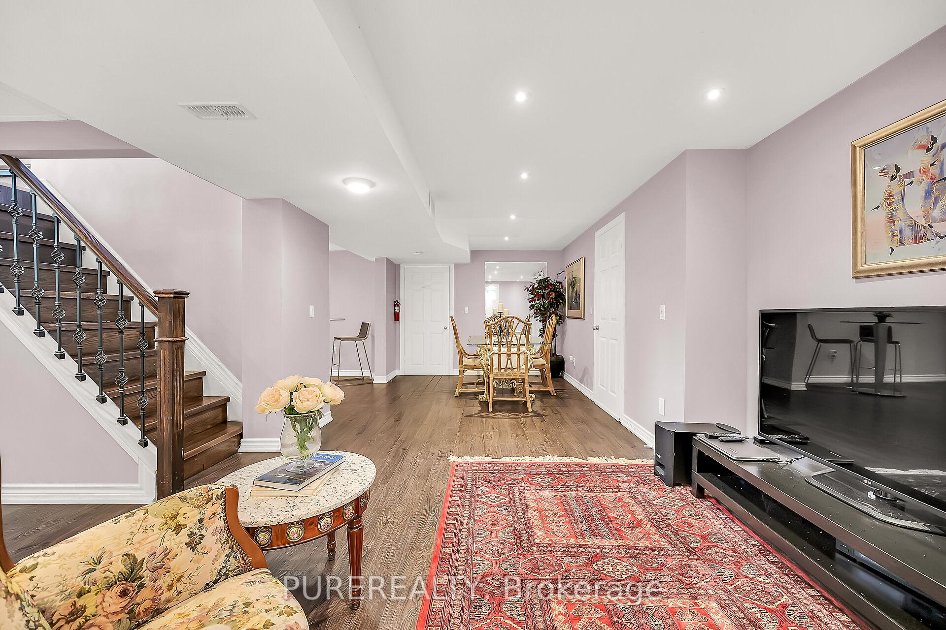 Photo 24 of 315 Woodworth Drive, Hamilton, Ancaster — HOMEH