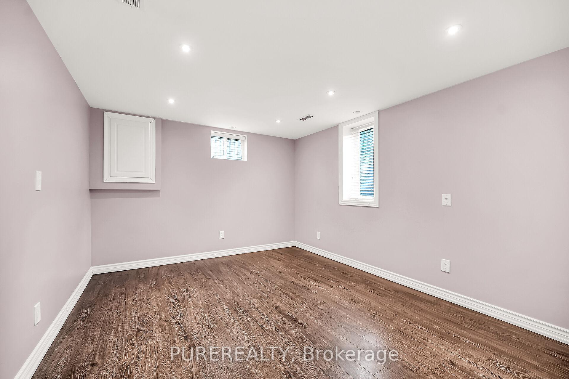 Photo 27 of 315 Woodworth Drive, Hamilton, Ancaster — HOMEH