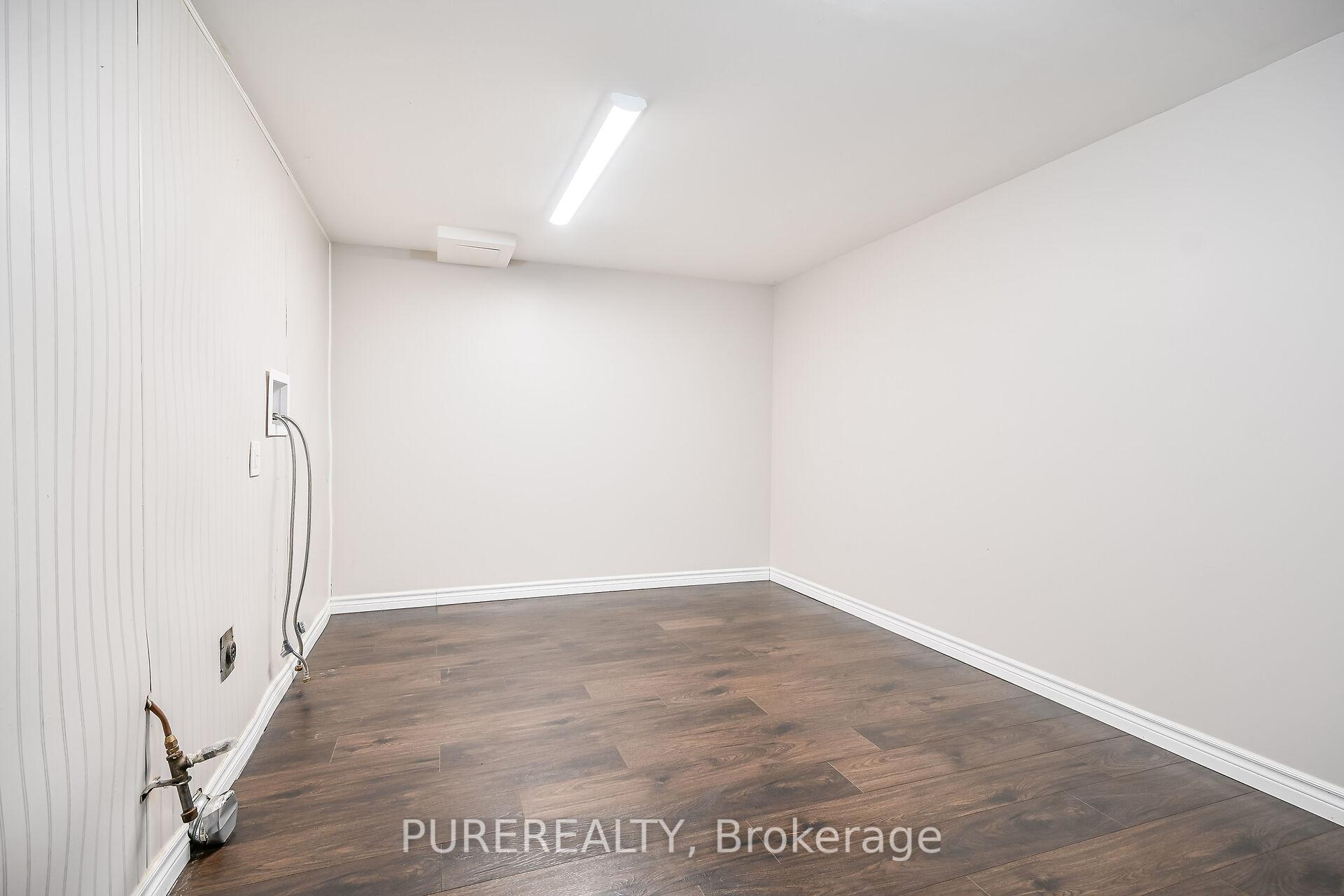 Photo 30 of 315 Woodworth Drive, Hamilton, Ancaster — HOMEH
