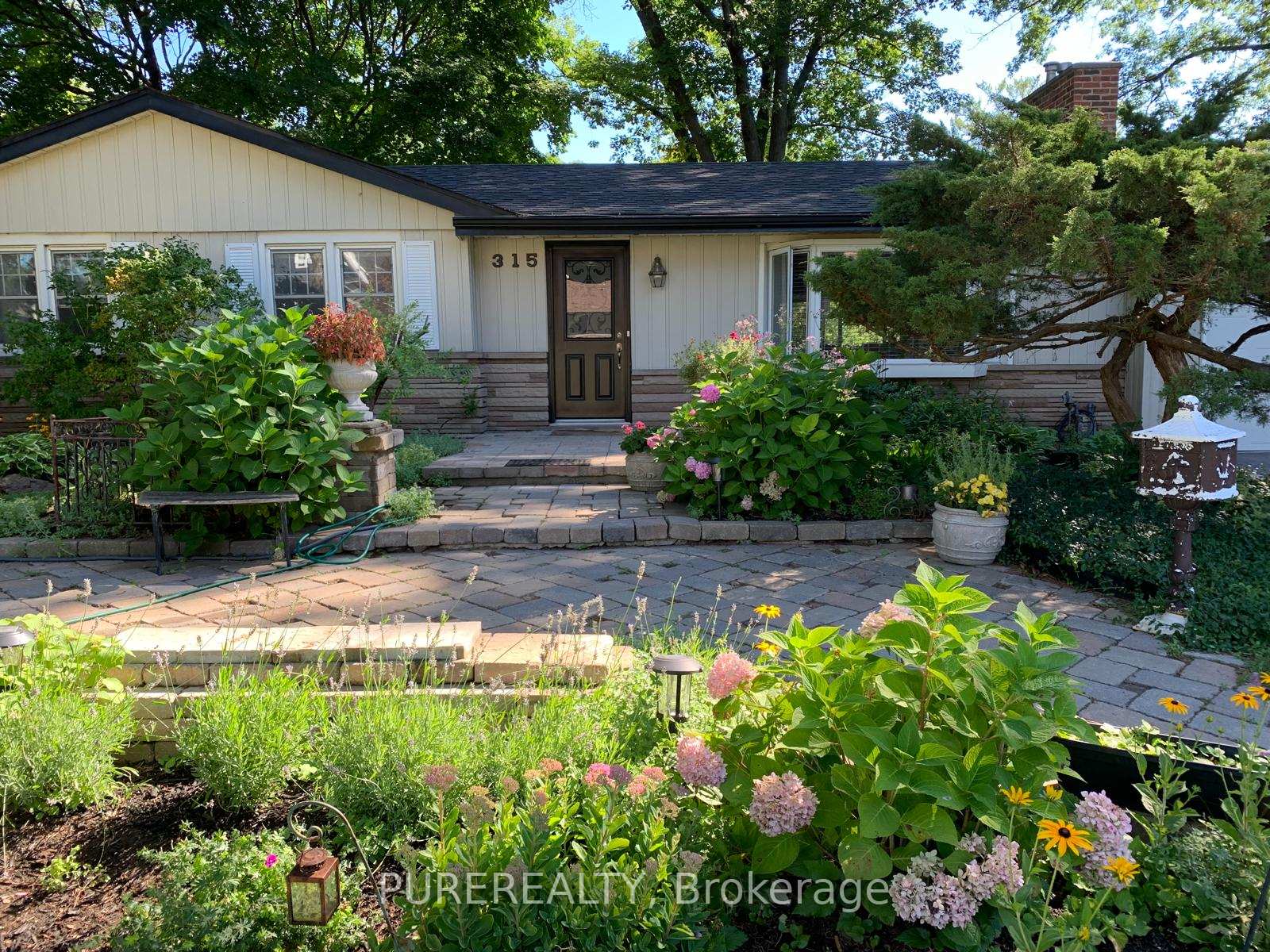 Photo 38 of 315 Woodworth Drive, Hamilton, Ancaster — HOMEH