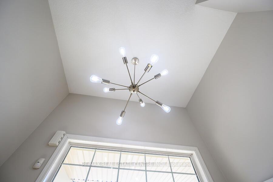 Photo 5 of 120 Whitwell Way, Hamilton, Binbrook — HOMEH