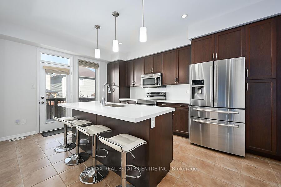 Photo 10 of 120 Whitwell Way, Hamilton, Binbrook — HOMEH