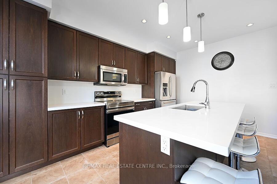 Photo 12 of 120 Whitwell Way, Hamilton, Binbrook — HOMEH