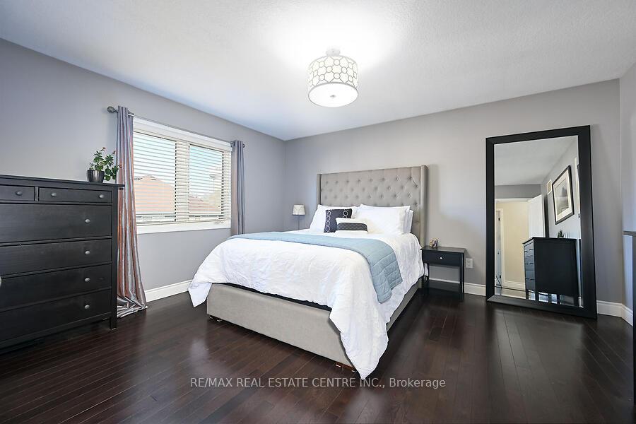 Photo 33 of 120 Whitwell Way, Hamilton, Binbrook — HOMEH
