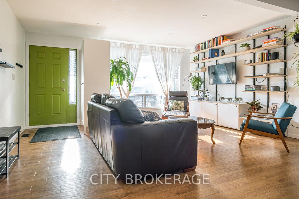 Photo 6 of 127 West Avenue N, Hamilton, Beasley — HOMEH