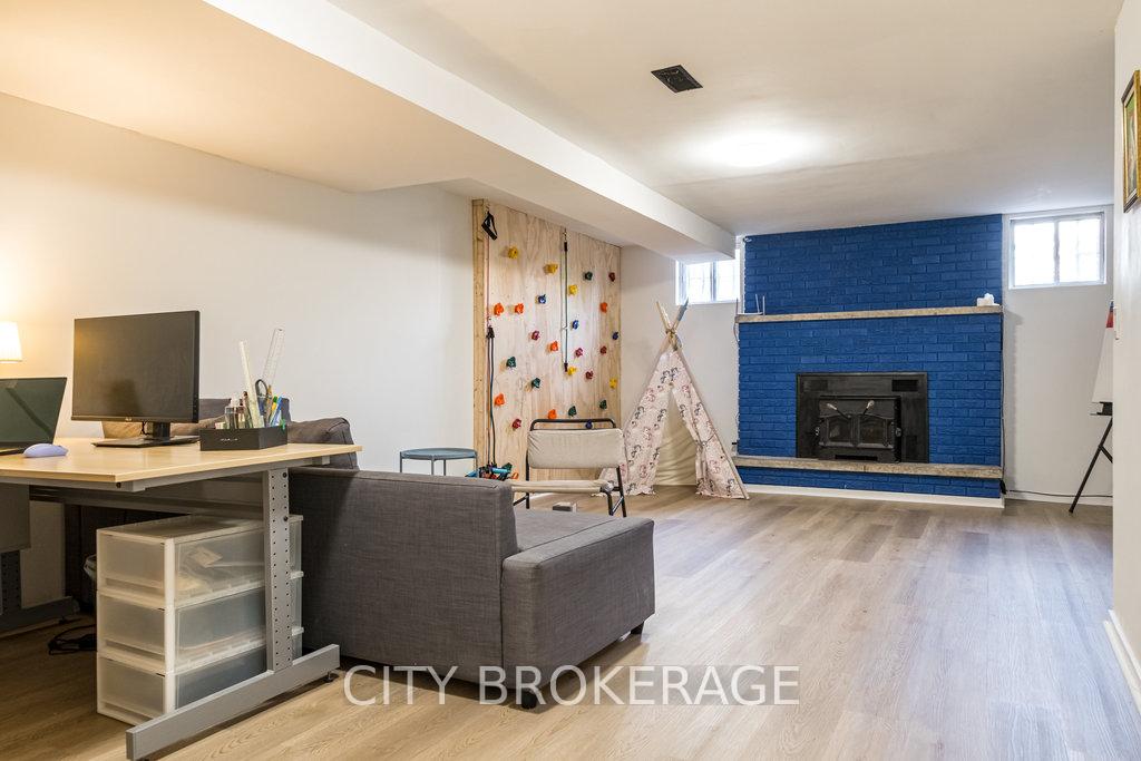 Photo 24 of 127 West Avenue N, Hamilton, Beasley — HOMEH