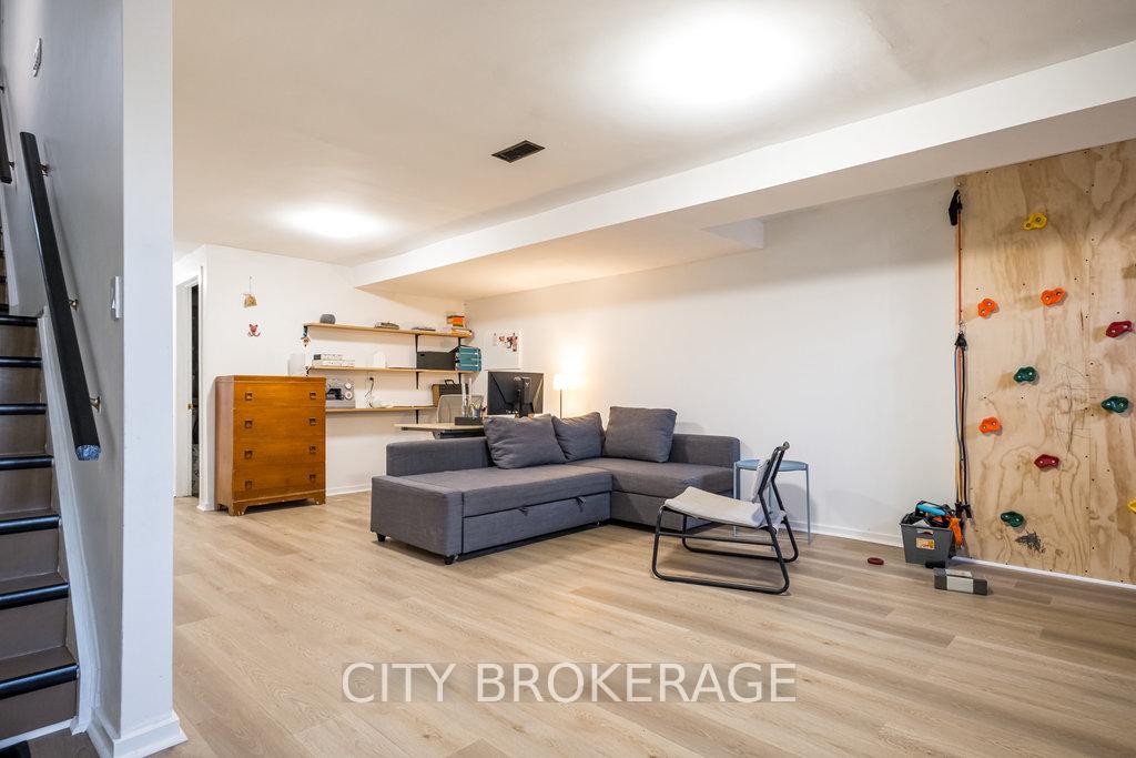 Photo 25 of 127 West Avenue N, Hamilton, Beasley — HOMEH