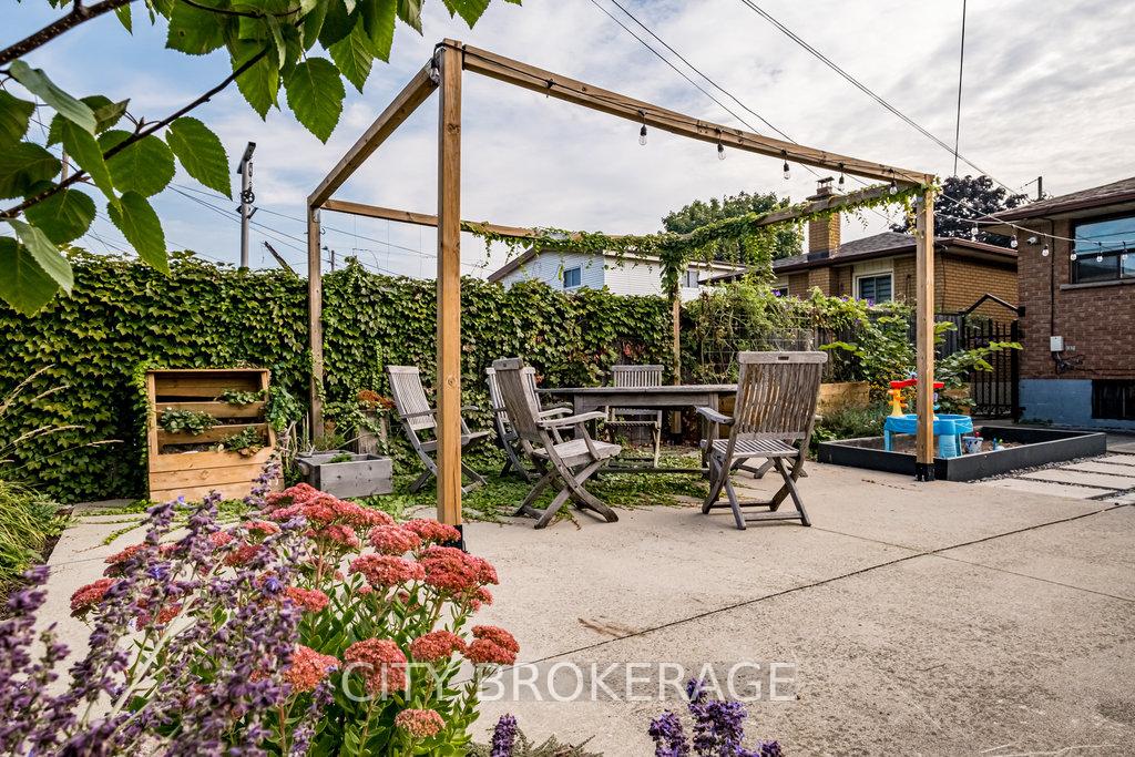 Photo 32 of 127 West Avenue N, Hamilton, Beasley — HOMEH