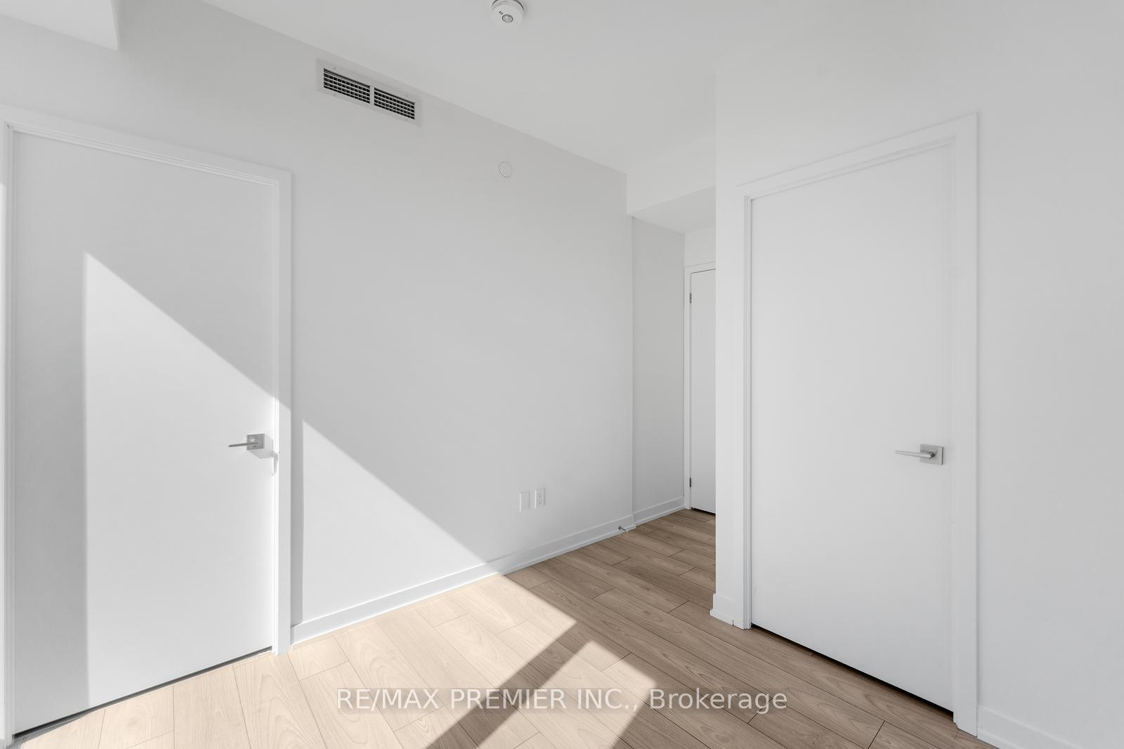 Photo 8 of Unit 2209, 474 Caldari Road, Vaughan, Concord — HOMEH