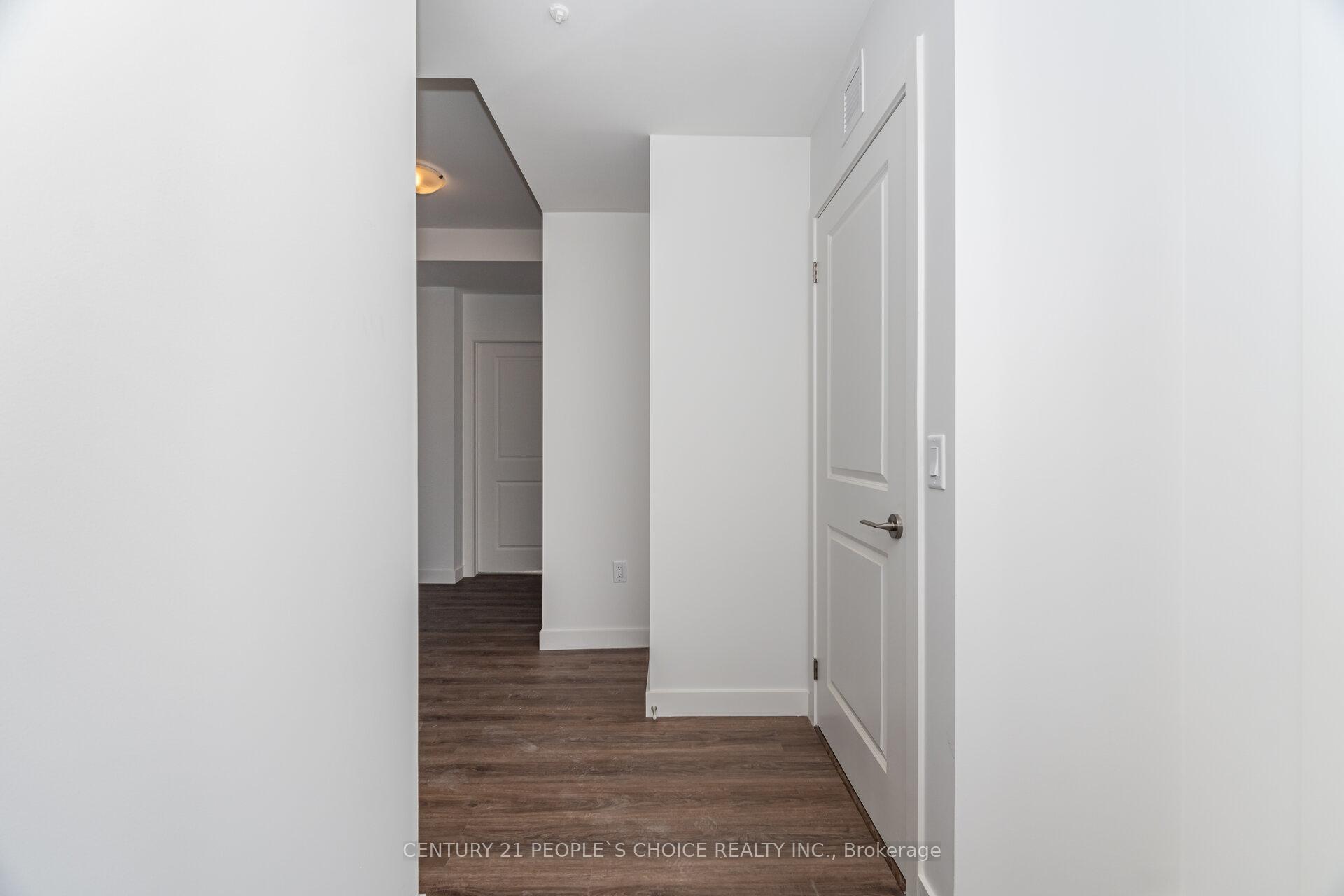 Photo 4 of 461 Green Road, Hamilton, Lakeshore — HOMEH