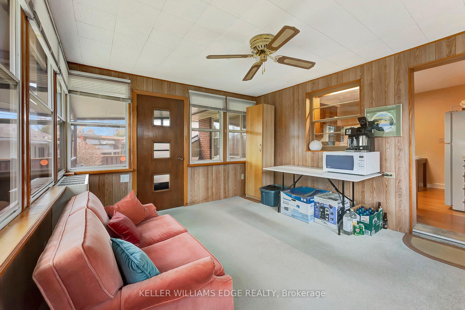 Photo 17 of 10 James Avenue, Hamilton, Stoney Creek — HOMEH