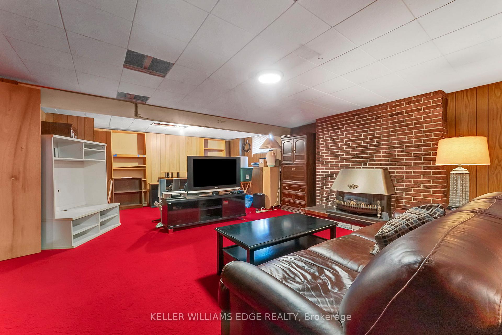 Photo 24 of 10 James Avenue, Hamilton, Stoney Creek — HOMEH