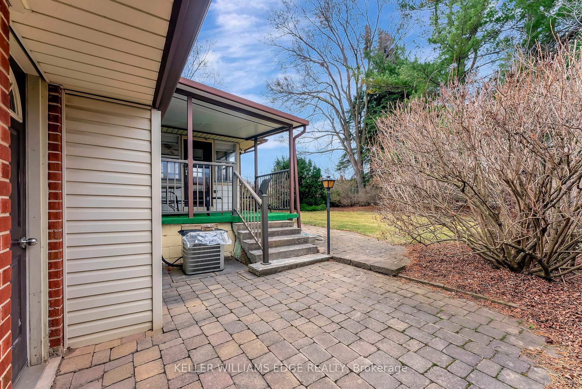 Photo 31 of 10 James Avenue, Hamilton, Stoney Creek — HOMEH