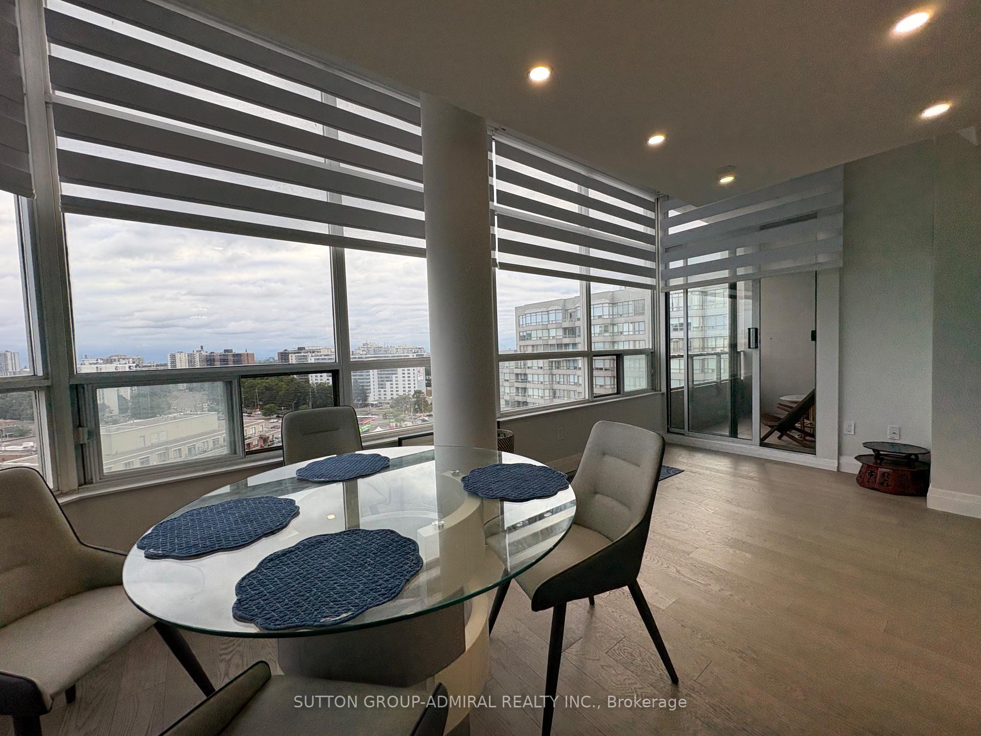 Photo 4 of Unit Ph04, 11 Townsgate Drive, Vaughan, Crestwood-Springfarm-Yorkhill — HOMEH