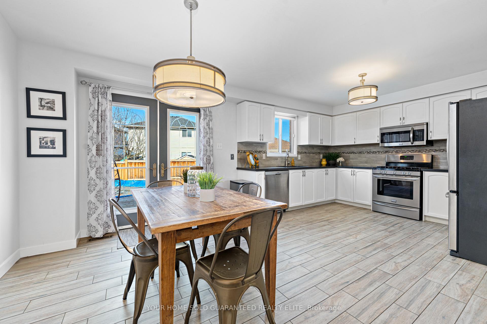Photo 4 of 130 Bastille Street, Hamilton, Barnstown — HOMEH