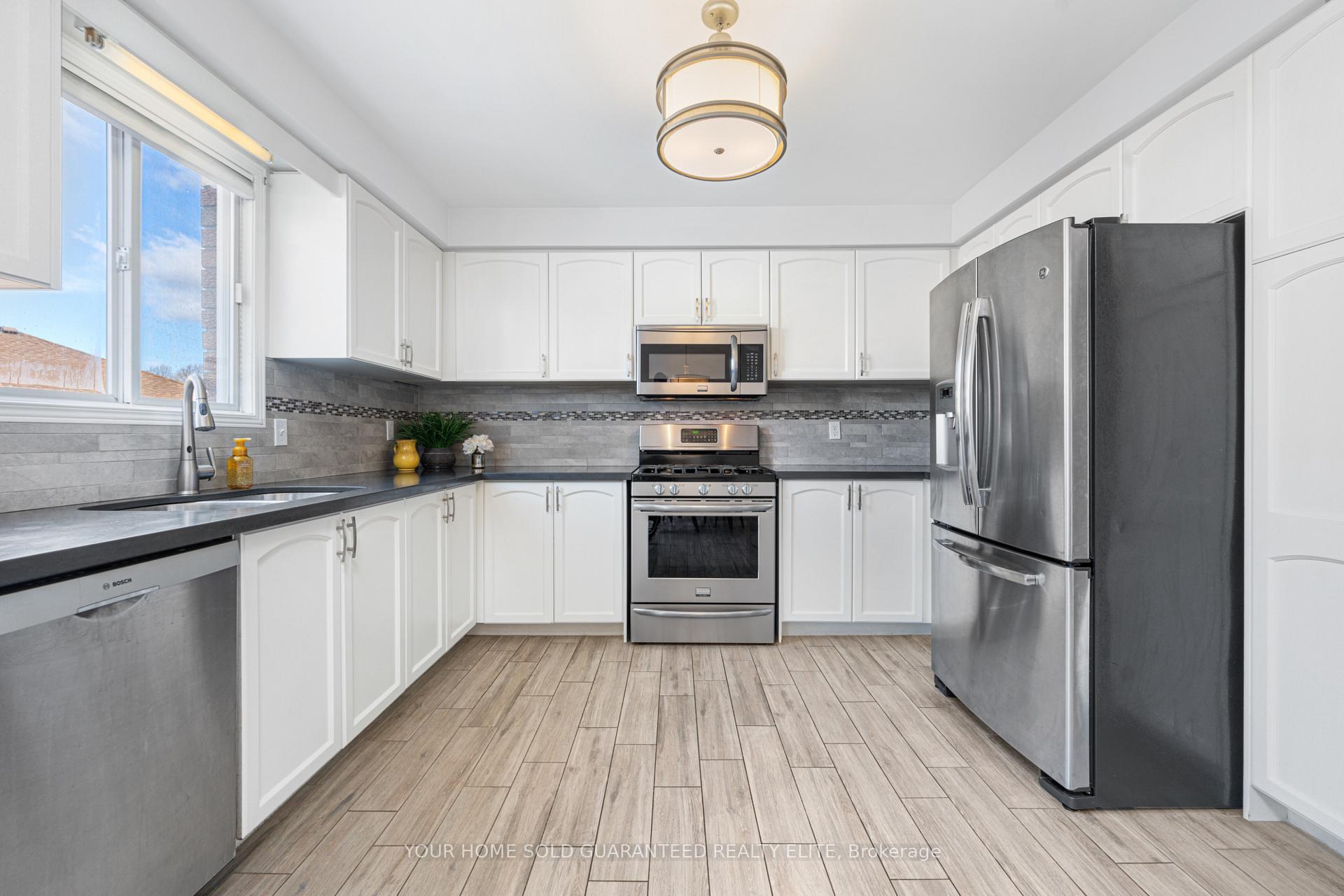 Photo 15 of 130 Bastille Street, Hamilton, Barnstown — HOMEH