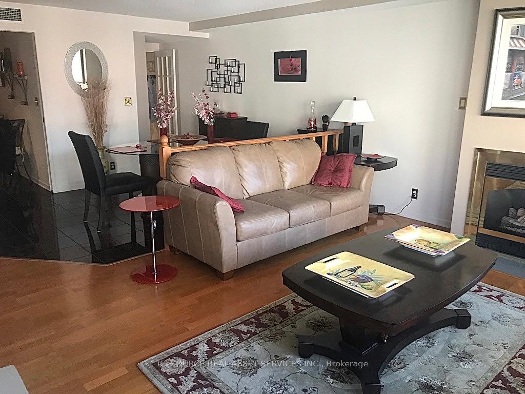 Photo 5 of Unit 3, 12 Clarence Street, Ottawa, Lower Town/Byward Market — HOMEH