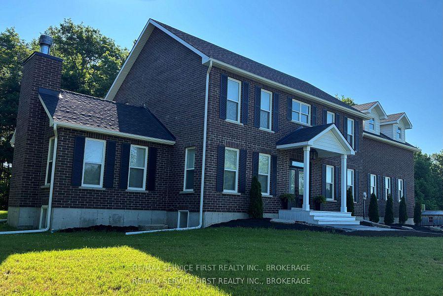 Photo 2 of 1012 Applewood Lane, Frontenac, Frontenac South — HOMEH