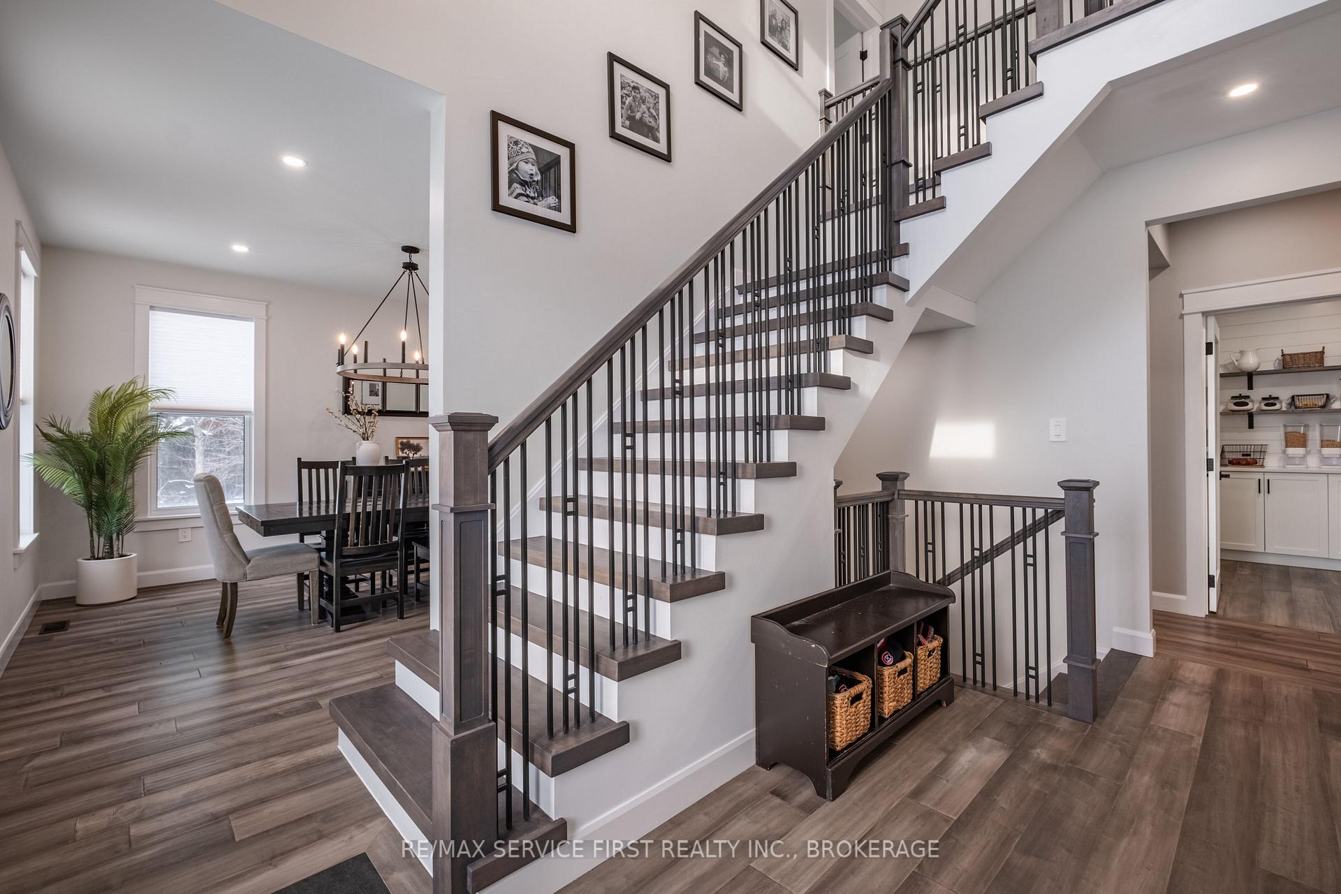 Photo 6 of 1012 Applewood Lane, Frontenac, Frontenac South — HOMEH