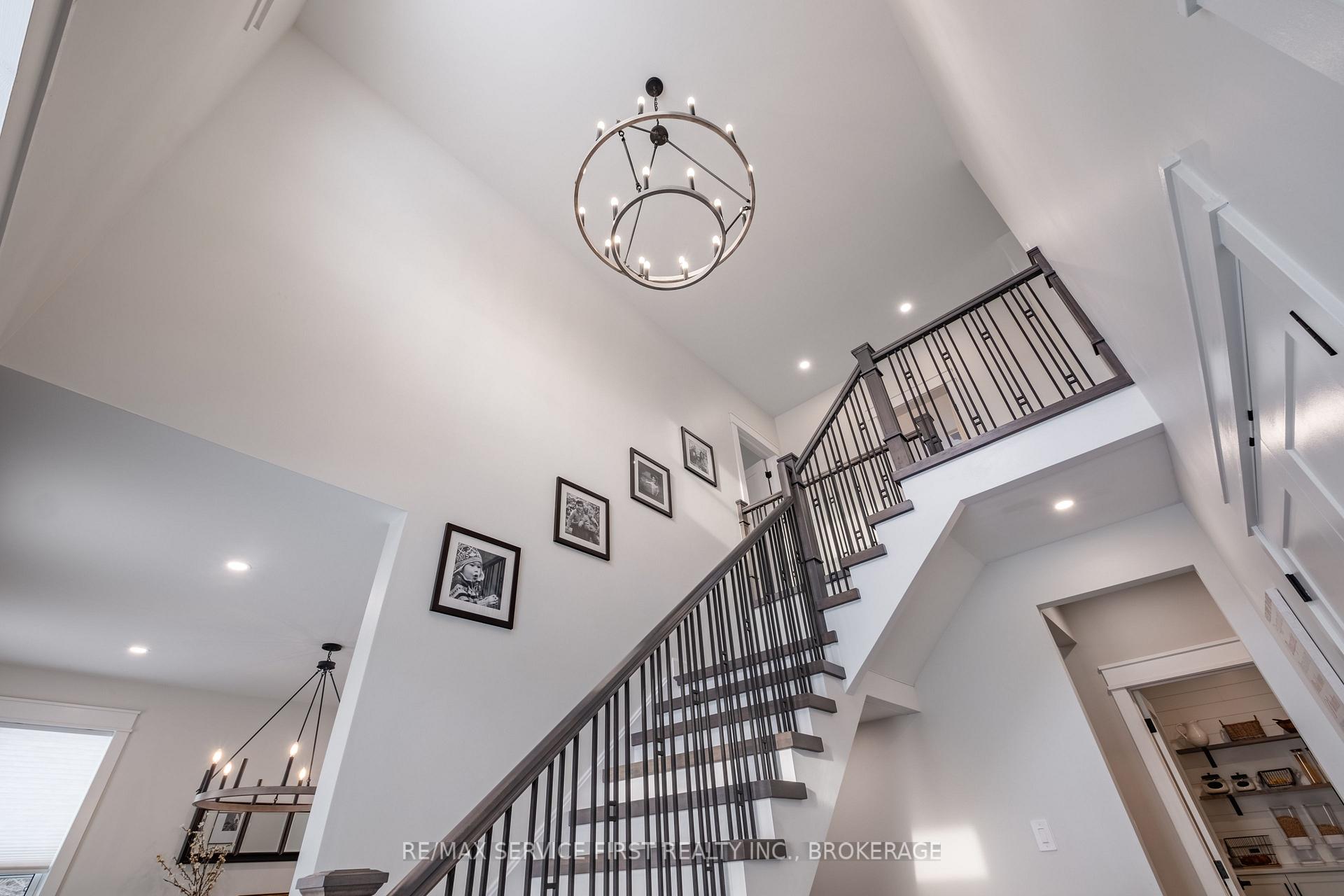 Photo 7 of 1012 Applewood Lane, Frontenac, Frontenac South — HOMEH