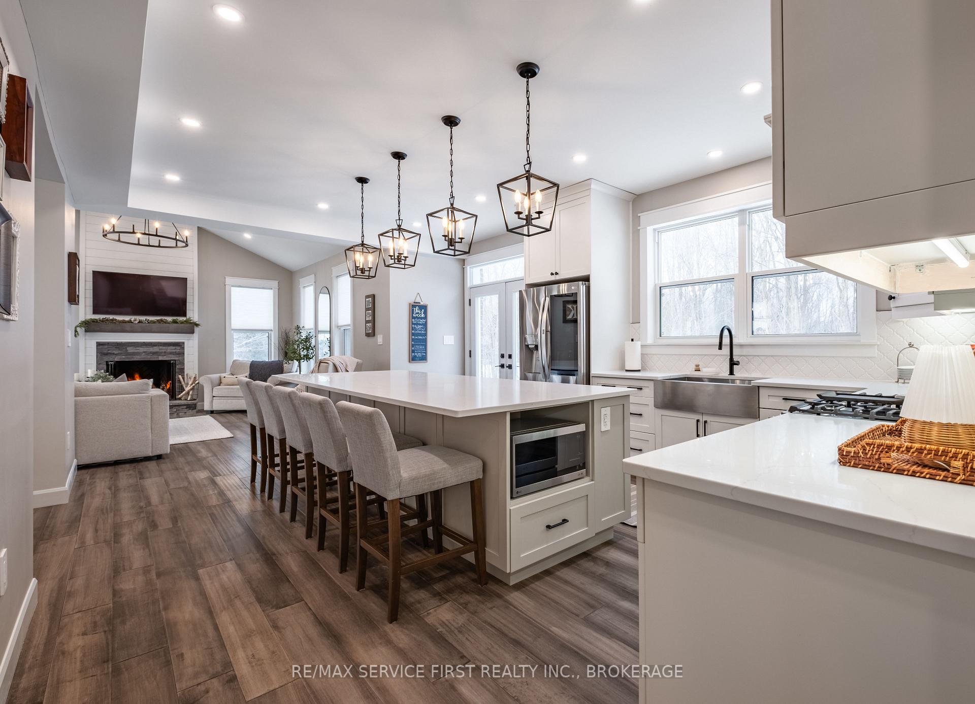 Photo 14 of 1012 Applewood Lane, Frontenac, Frontenac South — HOMEH