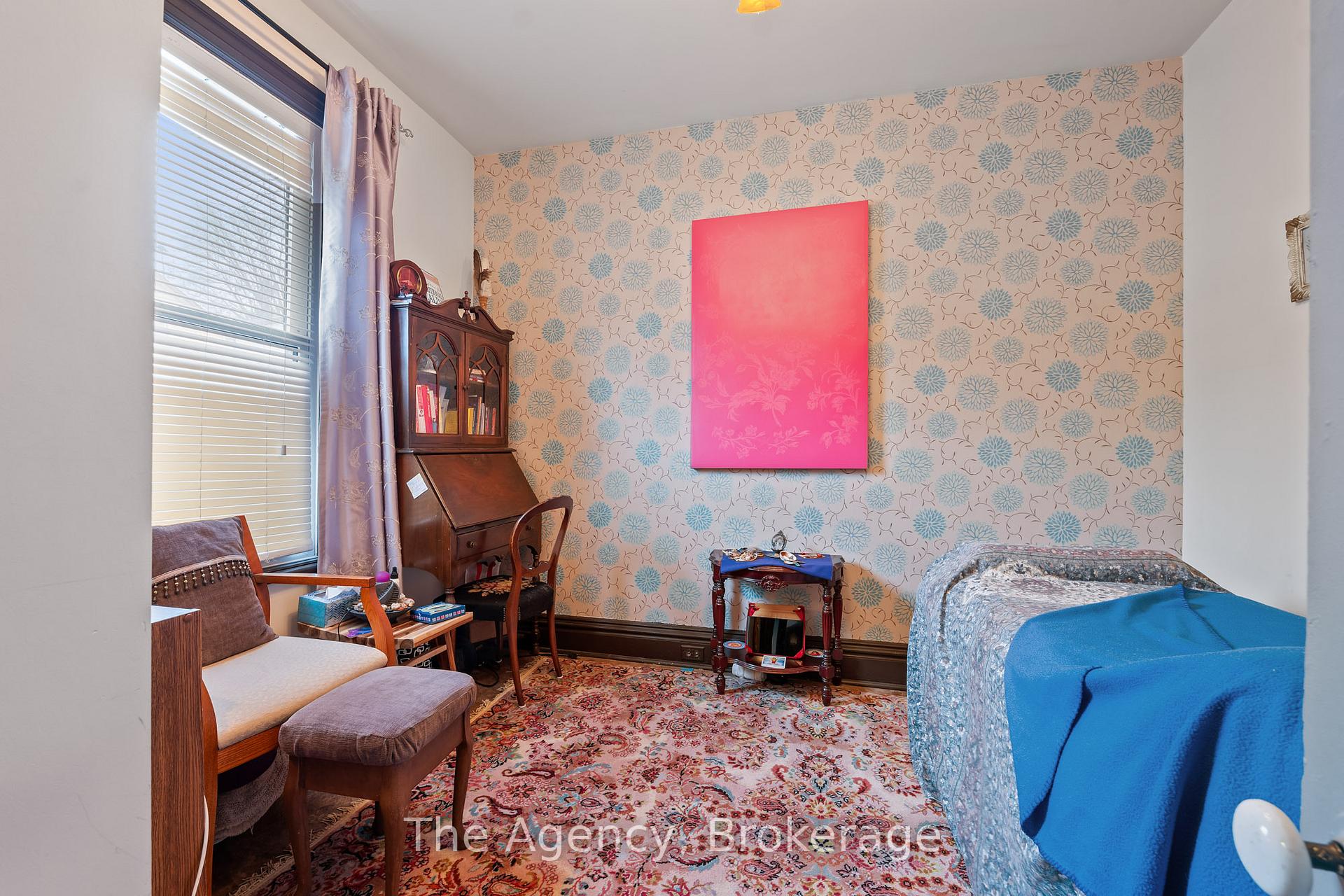 Photo 5 of 35 Jones Street, Hamilton, Strathcona — HOMEH